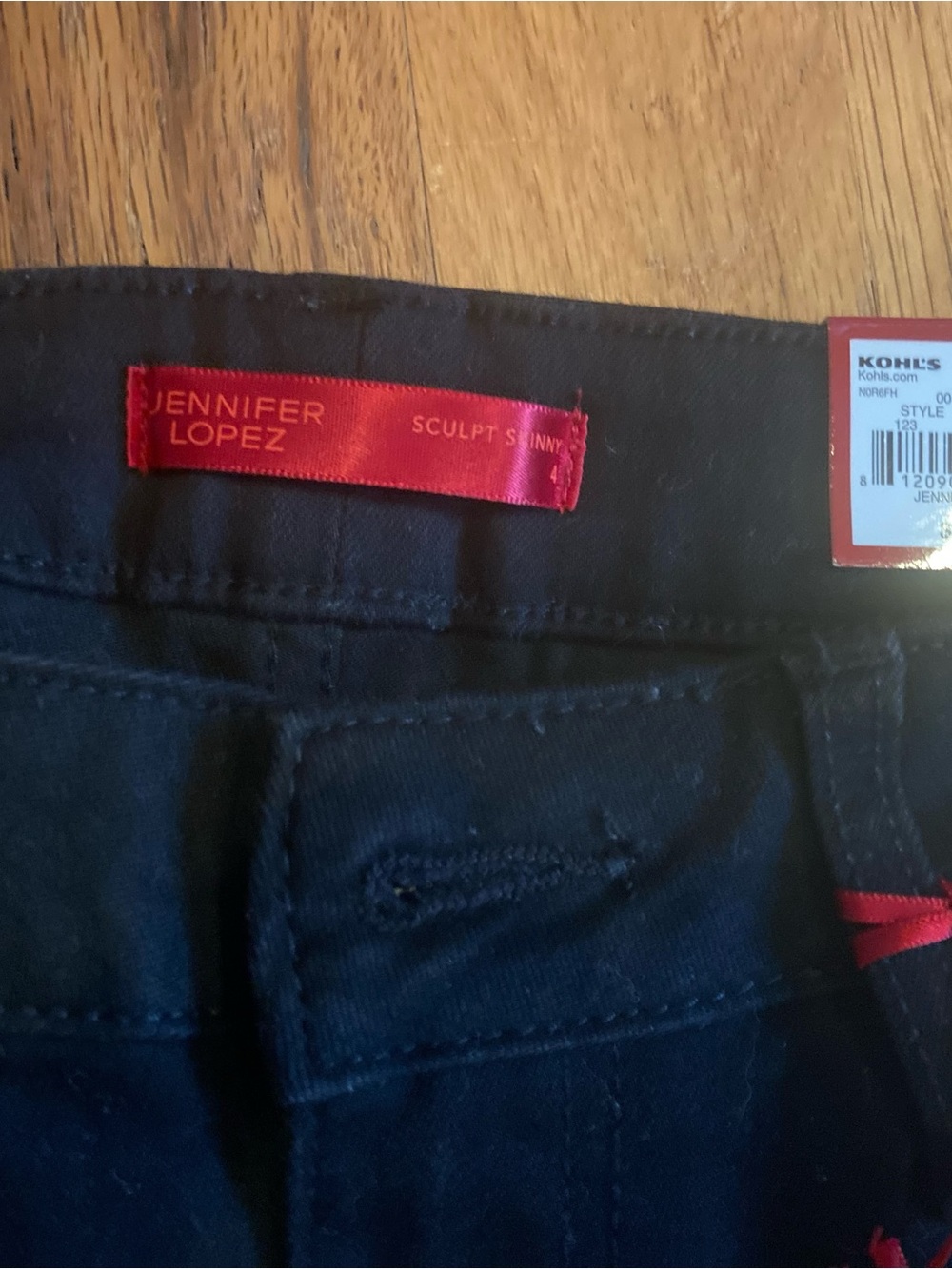 Jennifer Lopez Women’s Skinny Jeans